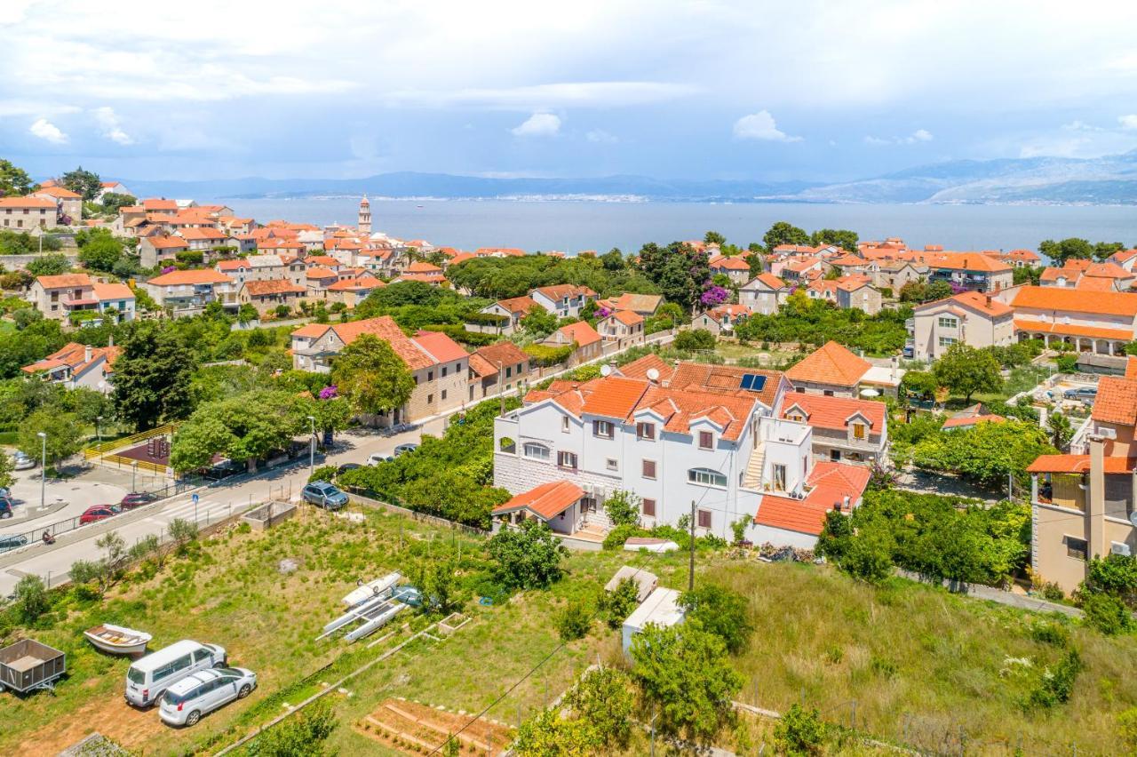 Villa Dinka Sutivan Εξωτερικό φωτογραφία