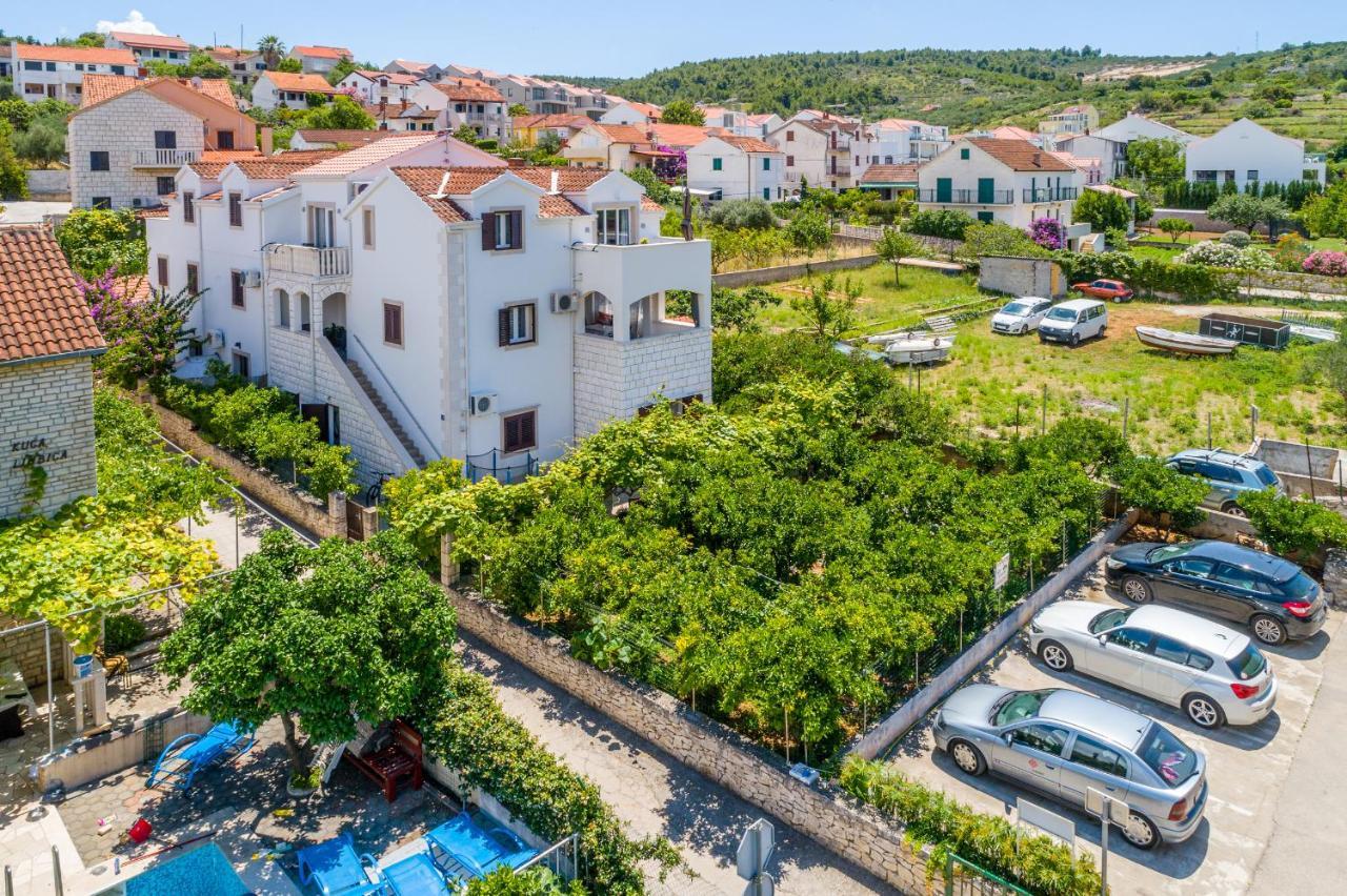 Villa Dinka Sutivan Εξωτερικό φωτογραφία