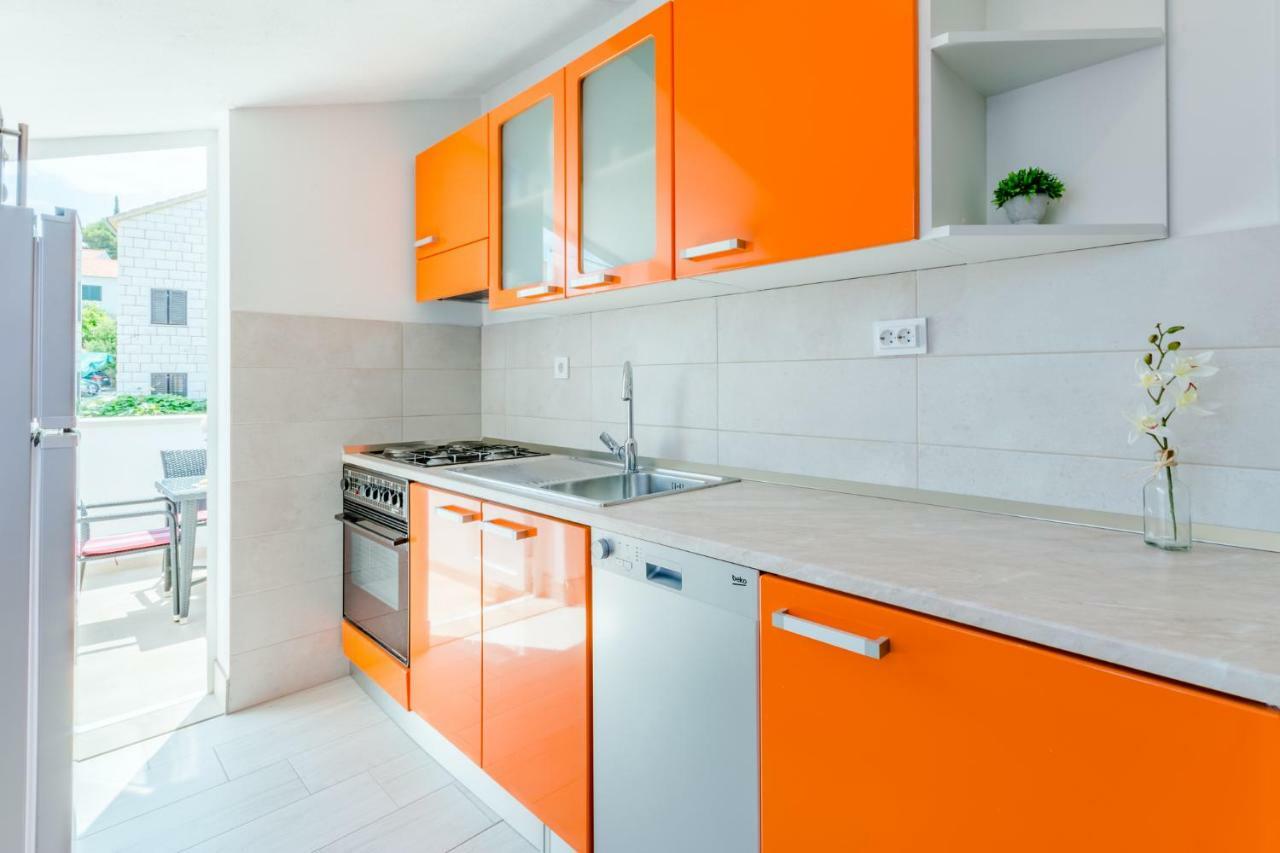 Villa Dinka Sutivan Εξωτερικό φωτογραφία