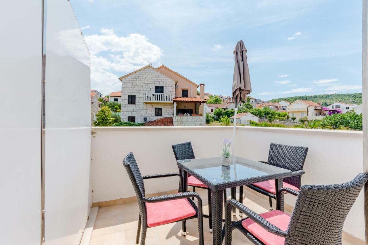 Villa Dinka Sutivan Εξωτερικό φωτογραφία